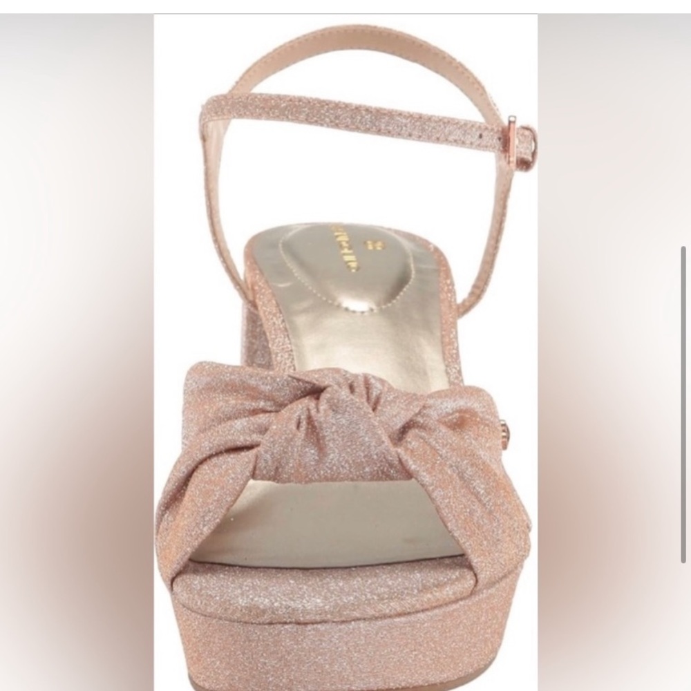 NWT Bandolino Women's Prezley Heeled Sandal Size 8M❤️